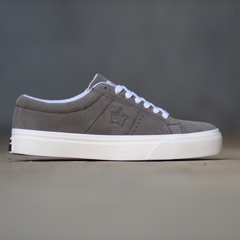 Jual Sepatu Pria Sepatu kasual Sneakers C*nverse Allstar One Star Grey ...