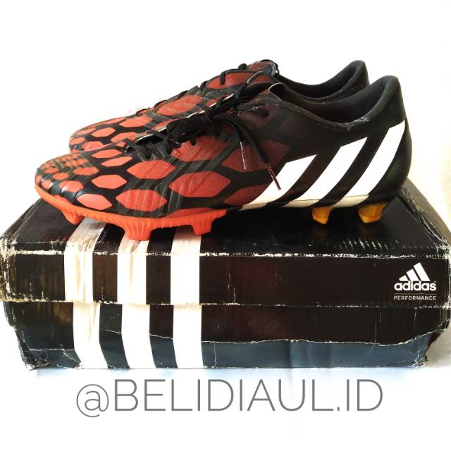 Sepatu adidas 2025 predator instinct