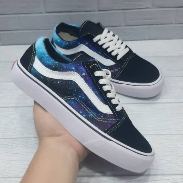 Harga sepatu 2025 vans galaxy