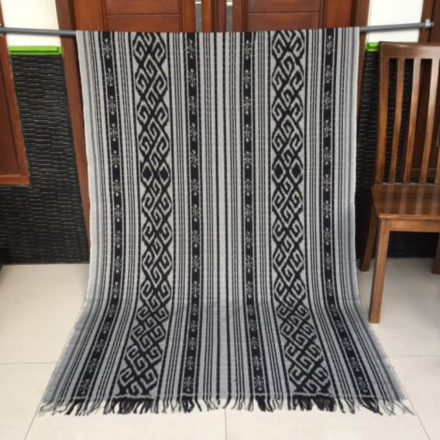 Jual KAIN TENUN IKAT ETHNIC TRADISIONAL TORAJA ROTE MAUMERE SUMBA NTT ...