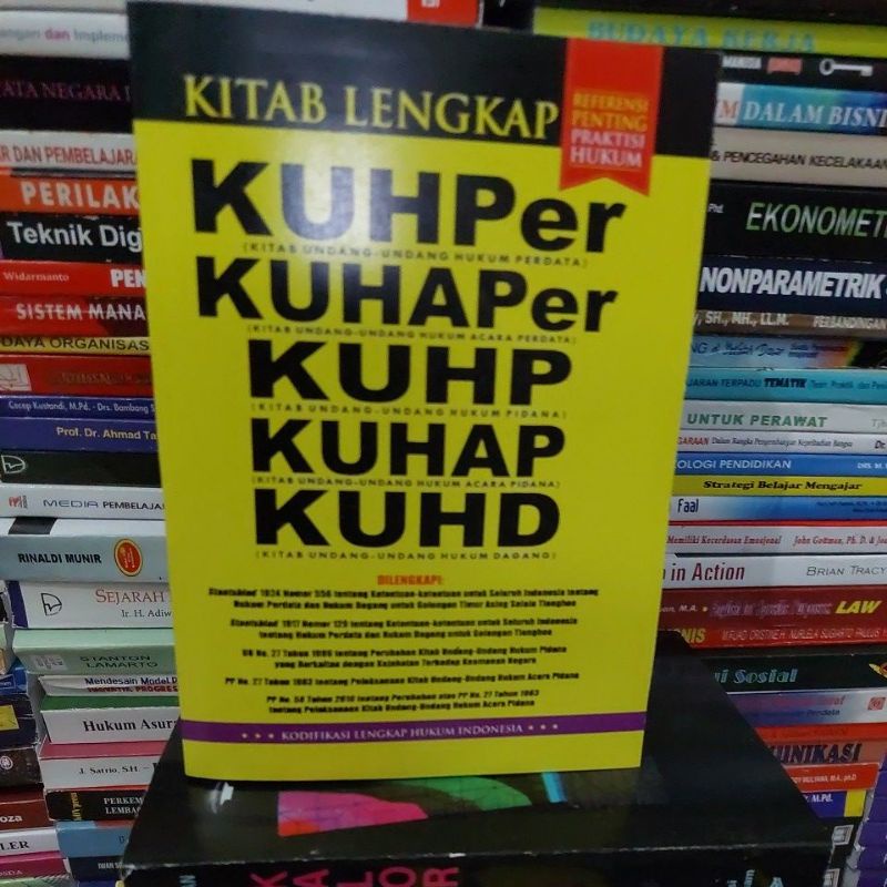 Jual Kitab lengkap KUHPer KUHP KUHAP KUHD | Shopee Indonesia