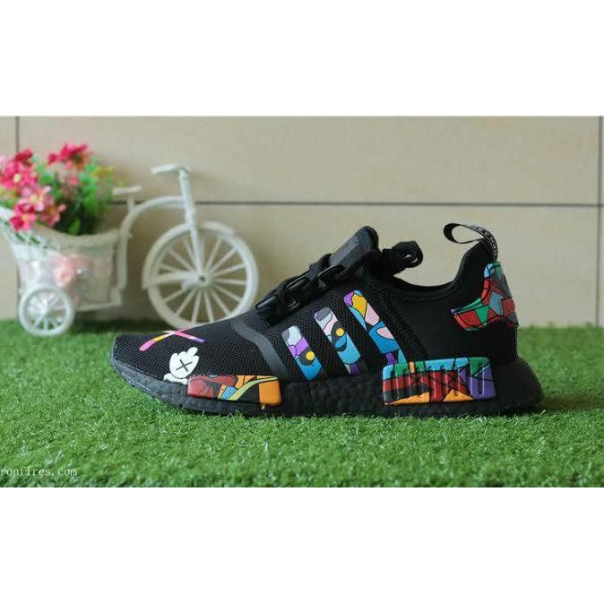Jual Adidas Nmd R1 X Kaws | Shopee Indonesia