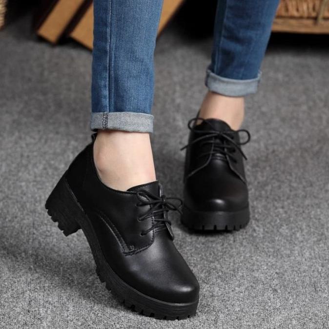 Jual Sepatu Heels Boots Wanita GIBSON REALPICT Women Shoes Sol Docmart ...