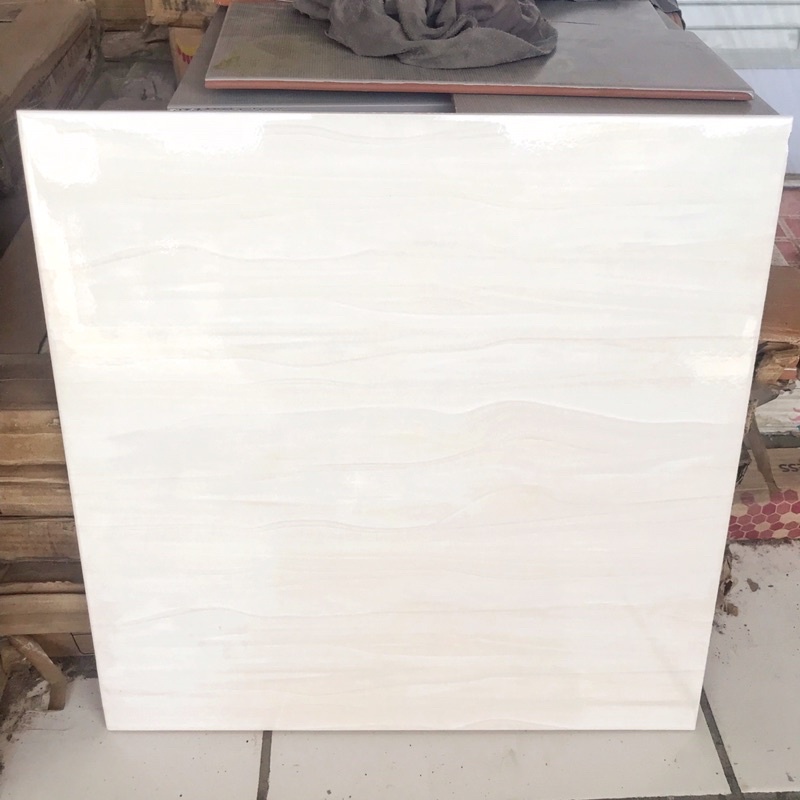Jual keramik 40x40 putih motif (glossy)/ keramik lantai ruangan