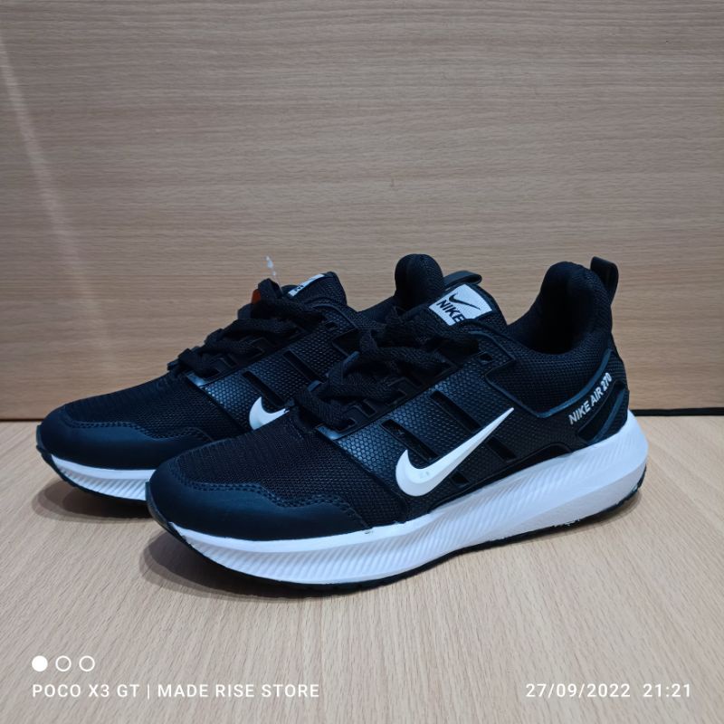 Jual Sepatu Sneakers Nike pria ORIGINAL Sepatu Nike - Hitam, 39 - Kab.  Tangerang - Thebellio