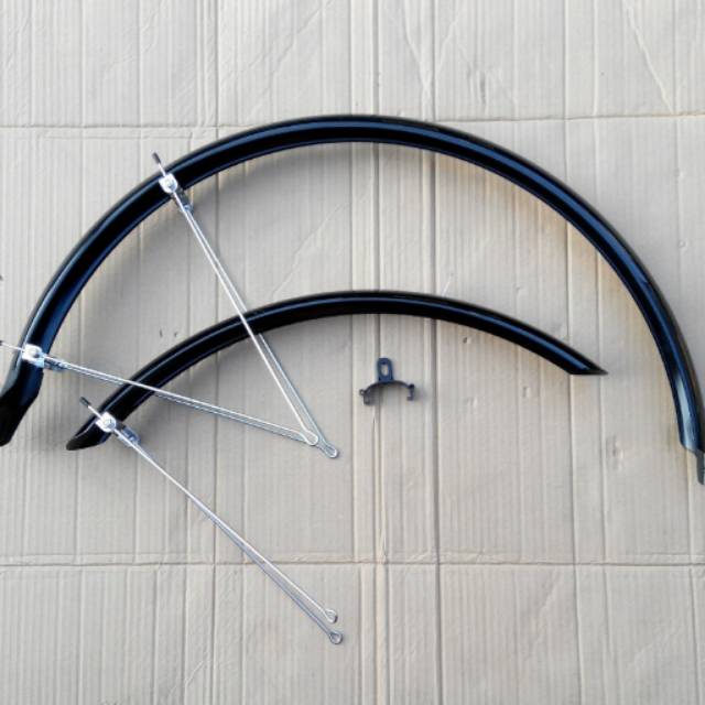 Jual Fender Roda 26 Hitam Polos Solid. Fender Chromoplastic 26 | Shopee ...