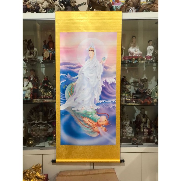 Jual Lukisan / Pajanvan Dinding Dewi Kwan Im Berdiri Naga 65 x 150 cm