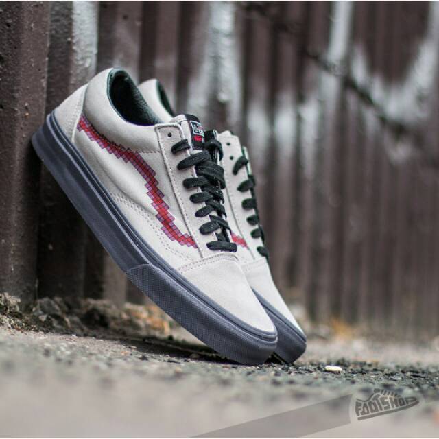 Jual VANS OLDSKOOL X NINTENDO GAME OVER Shopee Indonesia
