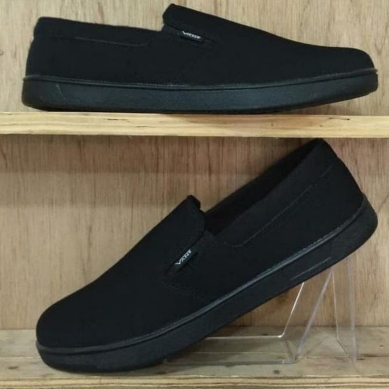 Jual Sepatu Slip On Pria Sepatu Slop Pria Tanpa Tali Sepatu Santai Cowok Realpict Shopee Indonesia