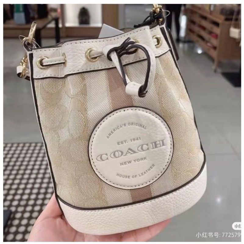 Coach bucket bag 2019 hotsell