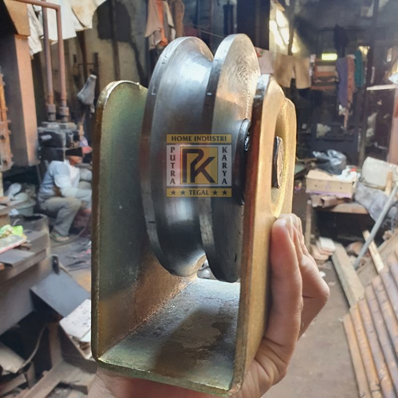 Jual Roda Pagar Besi Super Jumbo Ukuran 15cm, Rell Bulat (U) | Shopee ...