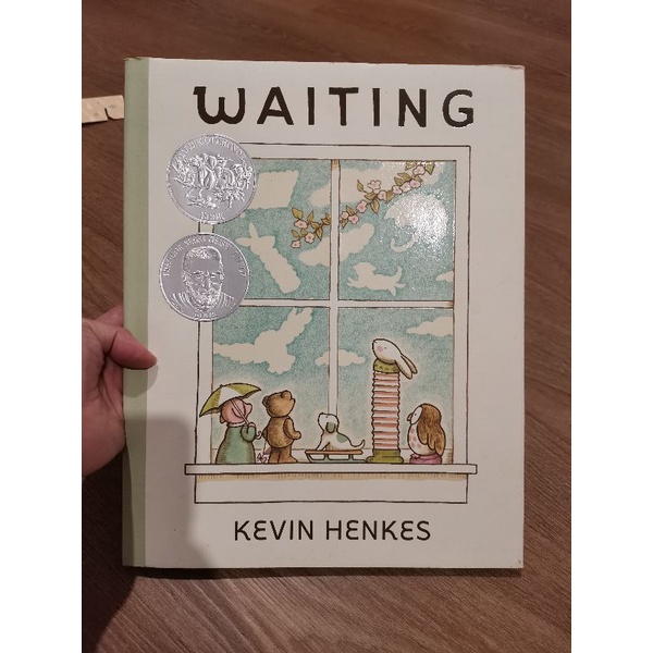 Jual Waiting by Kevin Henkes | Shopee Indonesia