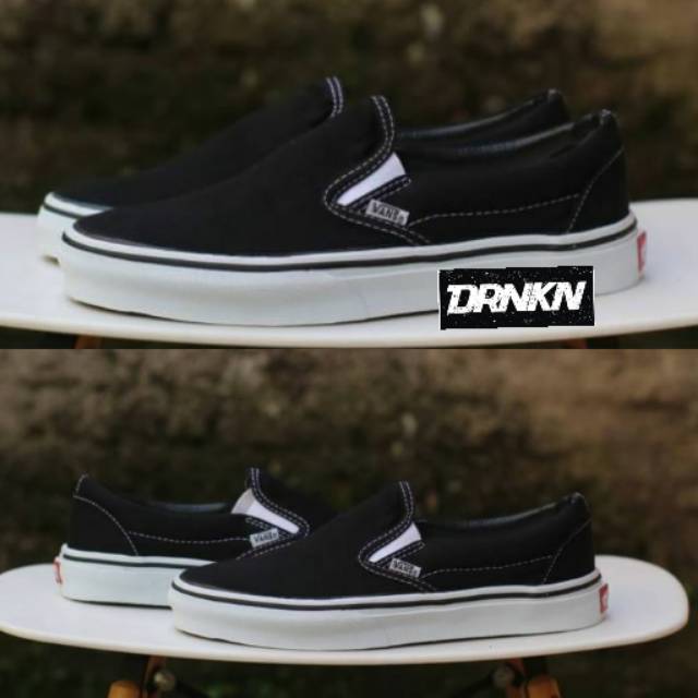 Jual Sepatu Vans Slip On Classic Black White Hitam Putih - Ori Premium 