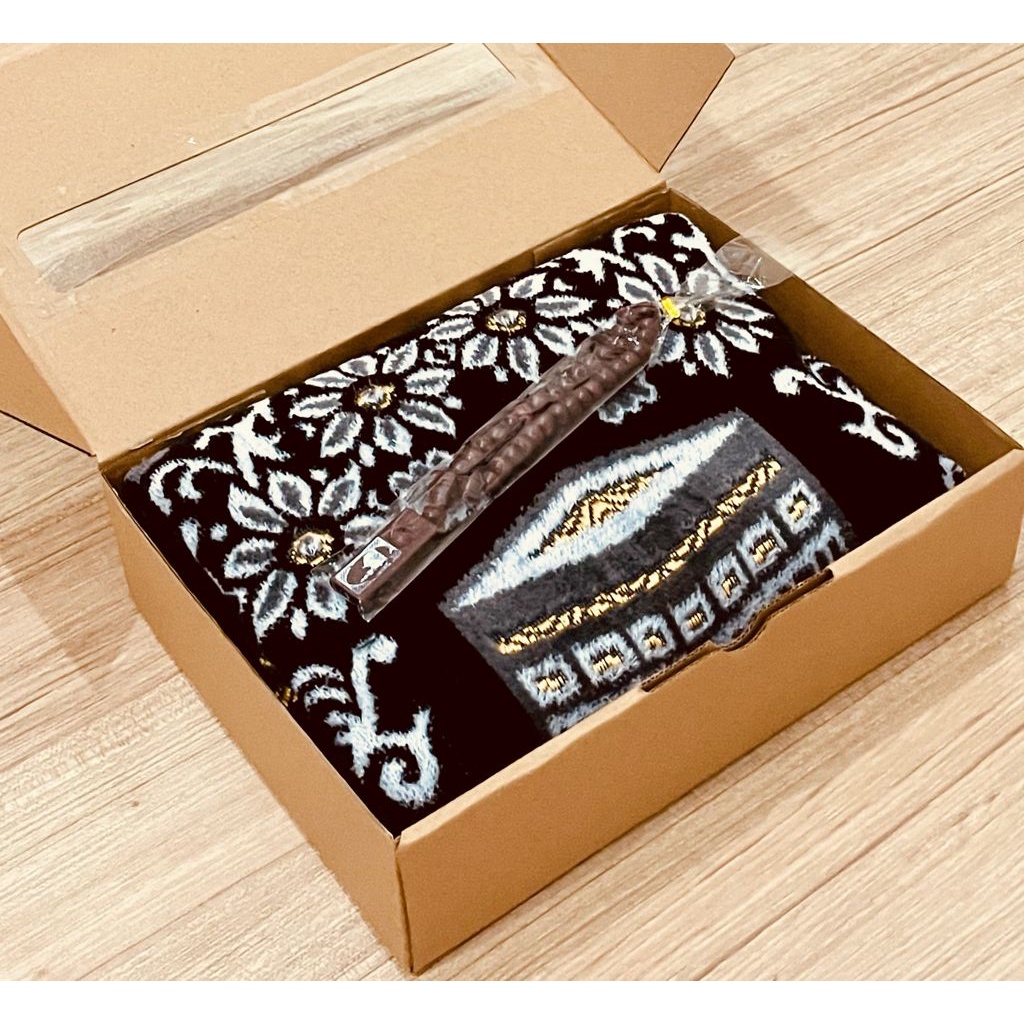 Sajadah Tebal Lembut dengan Tasbih Souvenir Kado