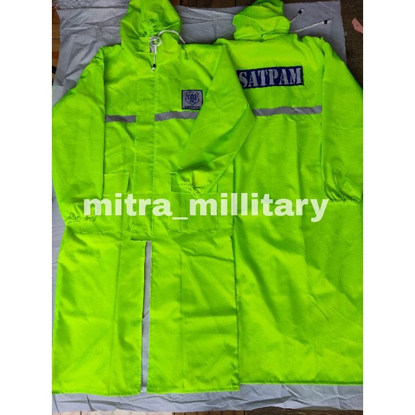 Jual JAS HUJAN SATPAM/MANTEL POLISI MODEL JUBAH ANTI AIR | Shopee Indonesia