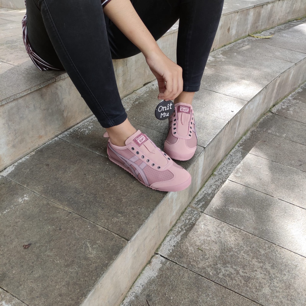 Onitsuka tiger best sale slip on pink