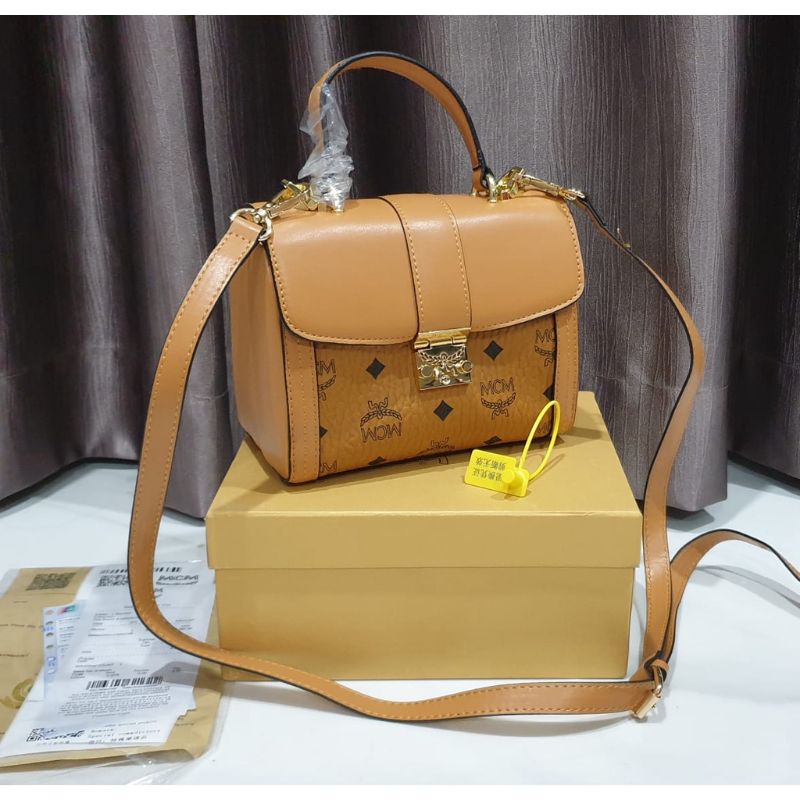 TAS MCM SLING BAG MINI 18cm