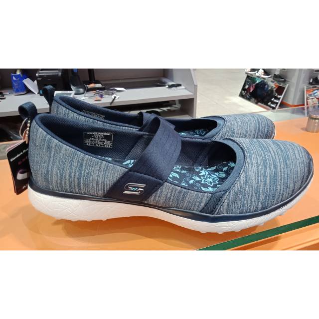 Skechers store tender soul