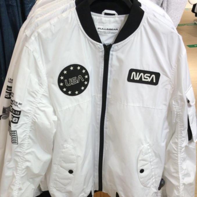 Jaket nasa pull and bear best sale