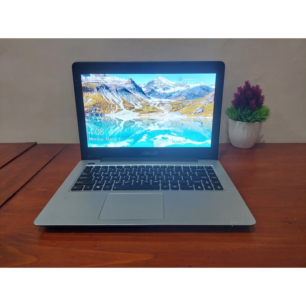 Jual LAPTOP ASUS X456UR. core i5 6198du. ram 8gb. ssd 240gb