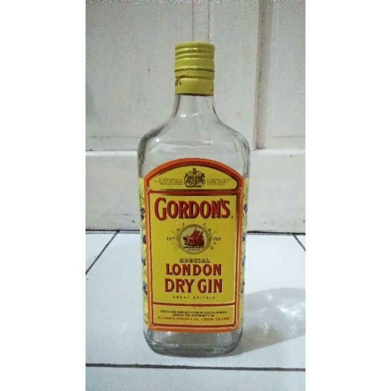 Jual Jual Botol Bekas Gordon's London Dry Gin - Old Model. | Shopee ...