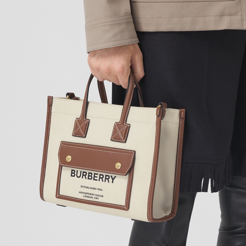 Burberry best sale bag harga