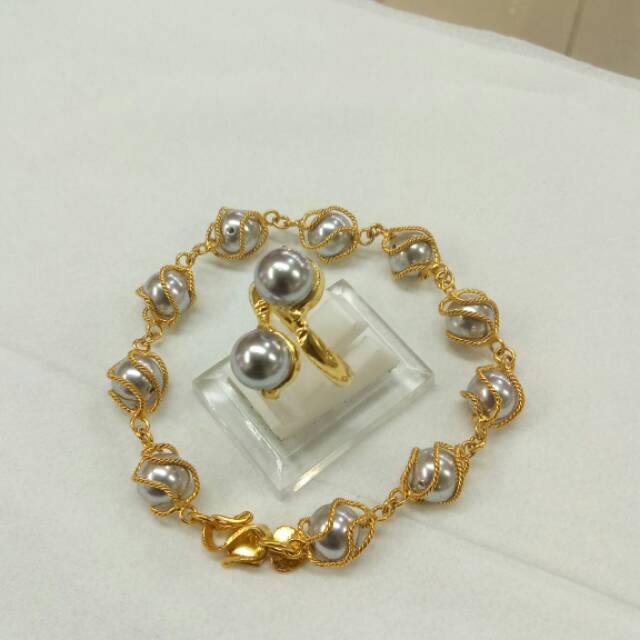 Jual Set perhiasan gelang dan cincin mutiara shell silver lapis emas ...