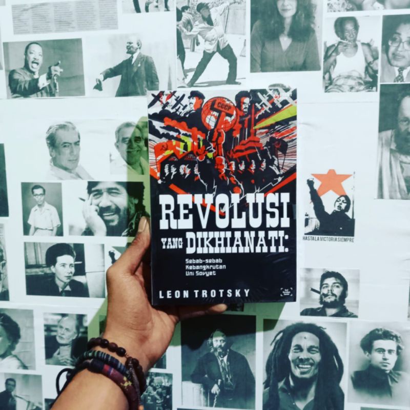 Jual Buku Leon Trotsky Moral Mereka dan Moral Kami / Program ...