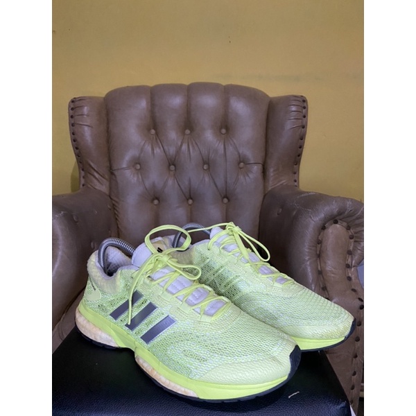 Sepatu adidas shop response boost