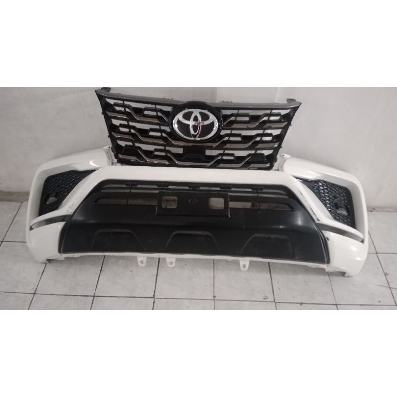 Jual Bemper Depan Toyota Fortuner Vrz Oryginal Shopee Indonesia