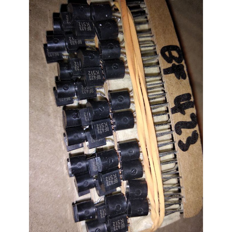 Lot De 4 Transistors BF421S NOS (New Old Stock) – Marque Motorola/RTC/SGS, Origine France
