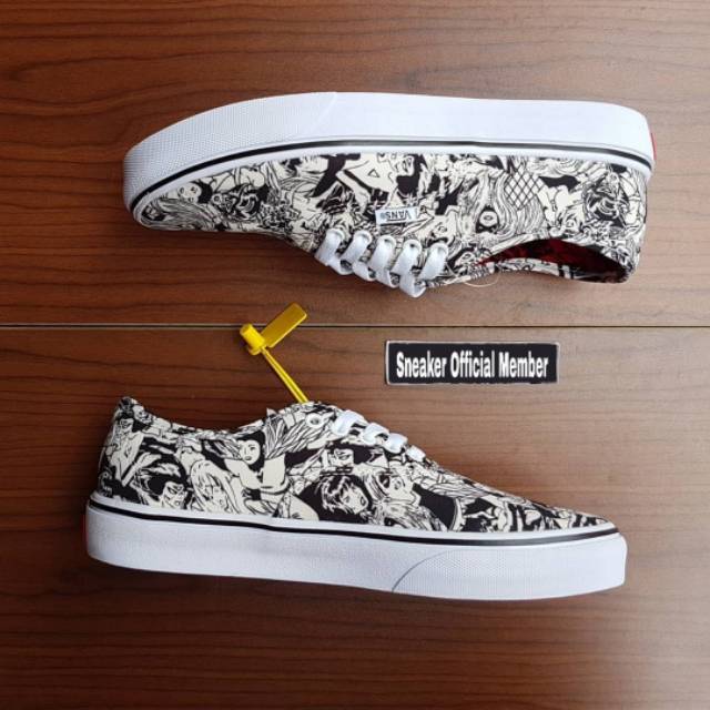 Sepatu Vans x MARVEL Authentic Superhero Multi Black White Original Premium