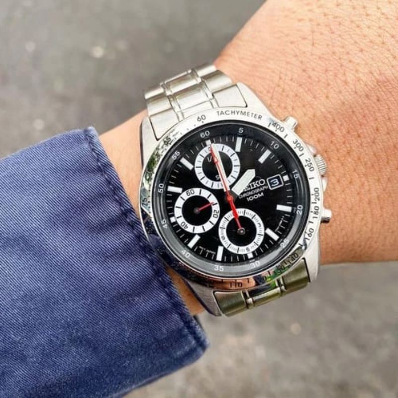 Jam tangan Seiko Chronograph 100m SND37