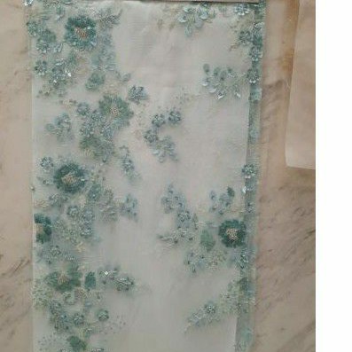Jual Kain Kebaya Gaun Brukat Tile bordir payet | Shopee Indonesia