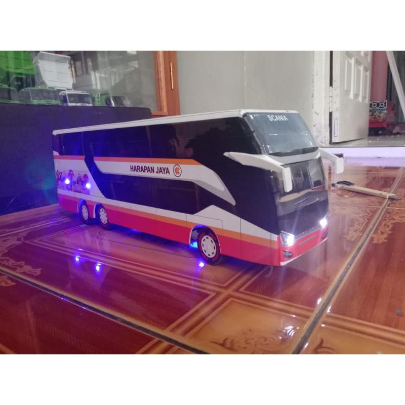 Jual miniatur Bus bisa belok dan remot control | Shopee Indonesia