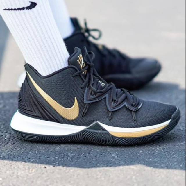 Nike kyrie 5 harga best sale