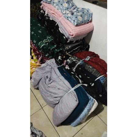 Jual KAIN RAYON ROTARI KILOAN BEBAS PILIH MOTIF | Shopee Indonesia