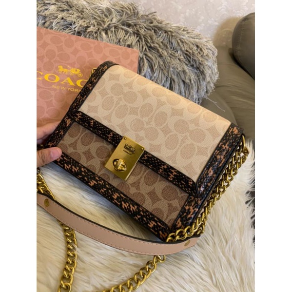 Jual coach H | Shopee Indonesia