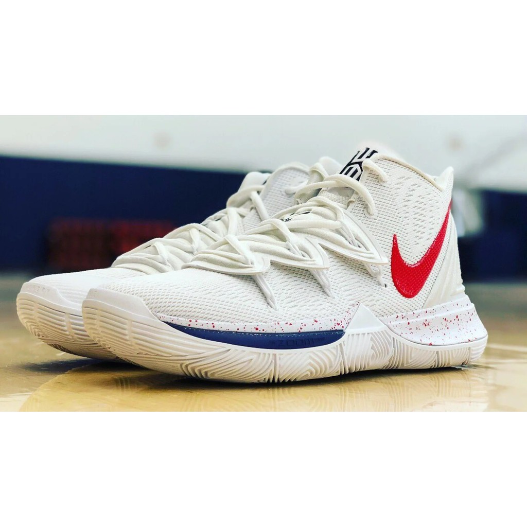 Kyrie 5 store uconn huskies