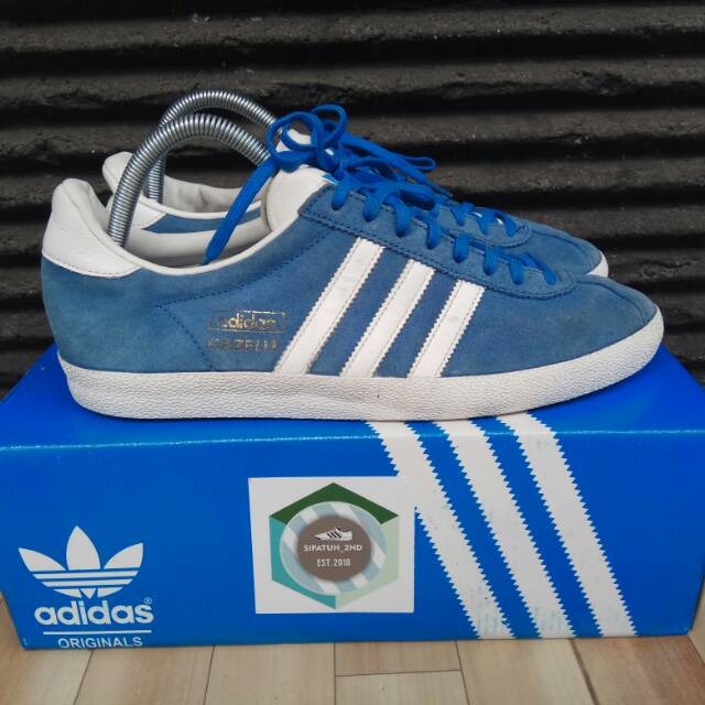 Adidas gazelle og blue and white online