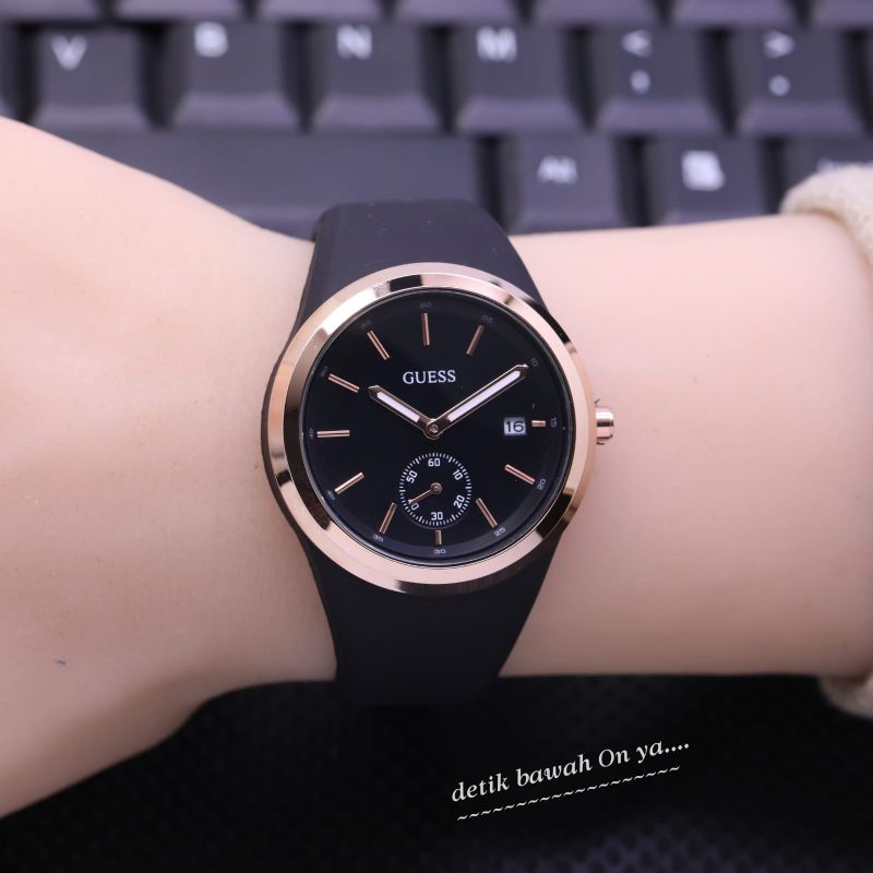 Jual Jam Tangan Guess Wanita Fashion LS 6538 Tali Rubber Detik Bawah ...