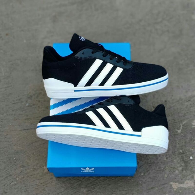 adidas gazelle silver green womens adidas Men Heawyn Lifestyle Shoes