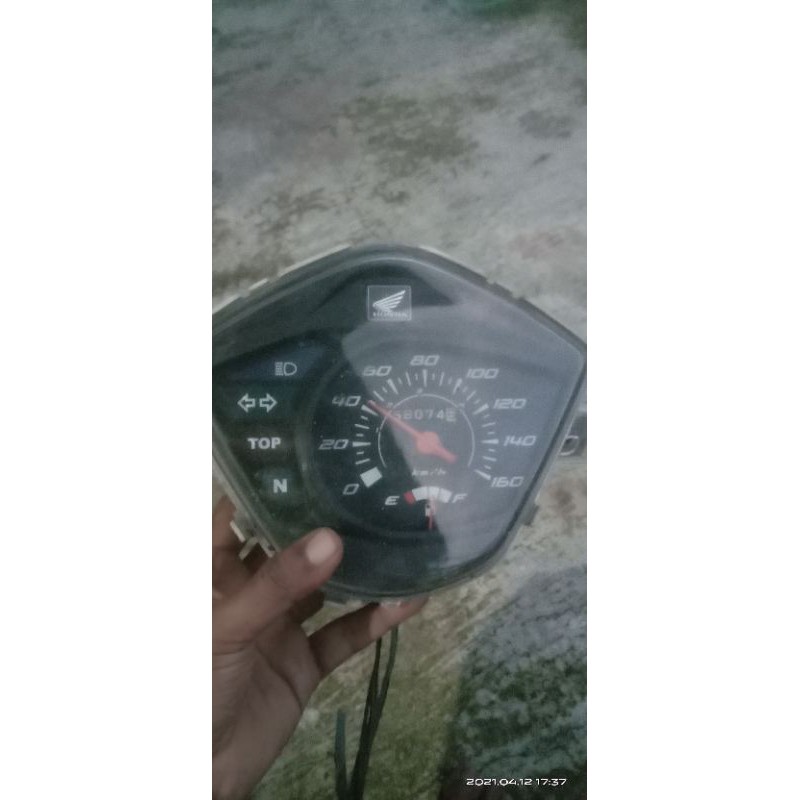 Jual speedometer kilometer motor Honda Absolute Revo bekas asli