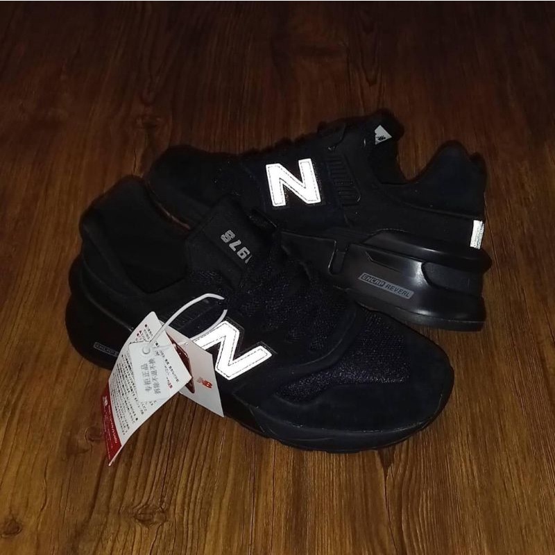 New balance 997 all on sale black