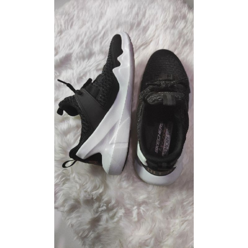 Jual Sepatu Skechers DLT-A Black Original Shopee Indonesia