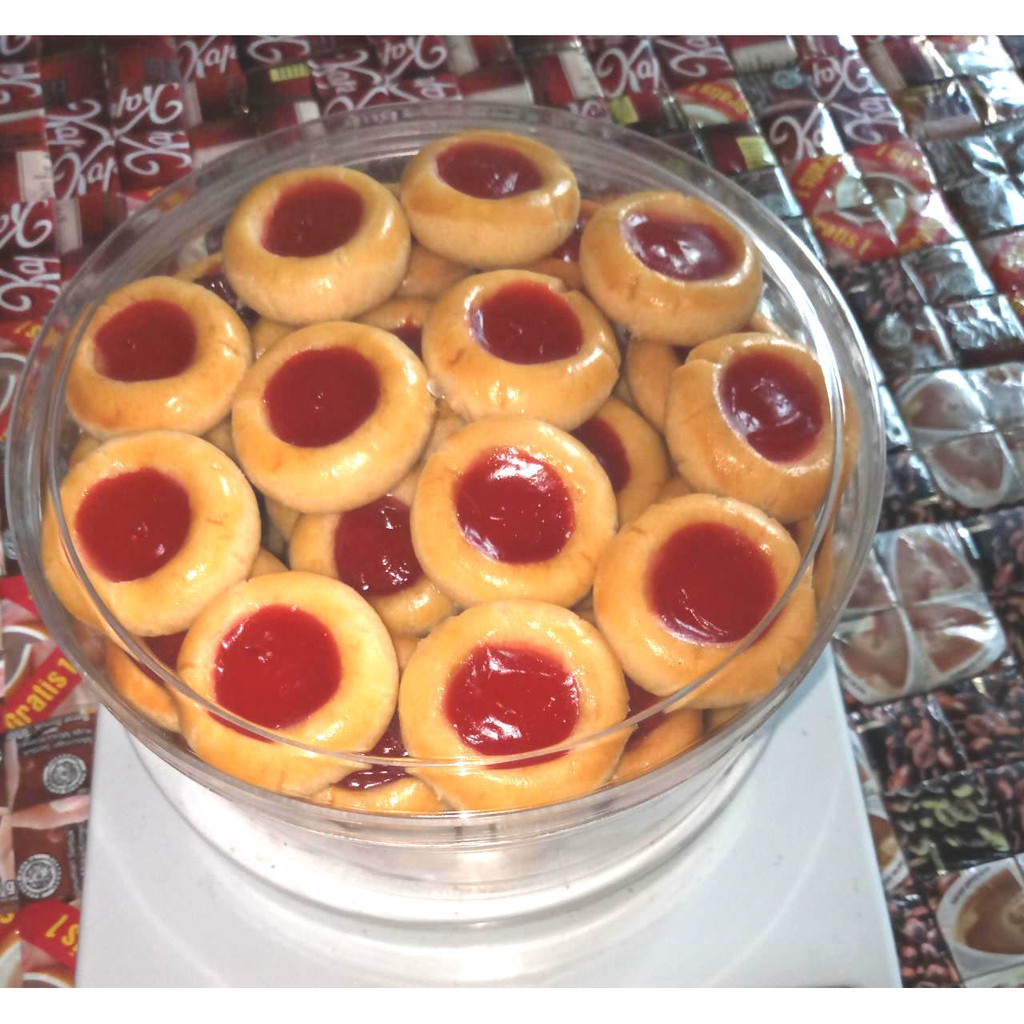 Jual Kue/Roti Lebaran COOKIES/KUKIS Strawberry 500 Gr | Shopee Indonesia
