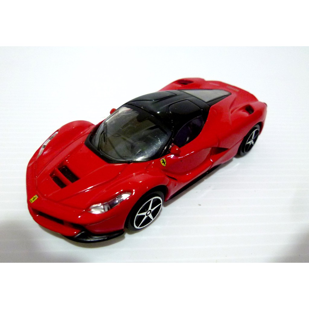 Miniatura de Carro Ferrari LaFerrari Aperta 1/24 Bburago - Desconto no