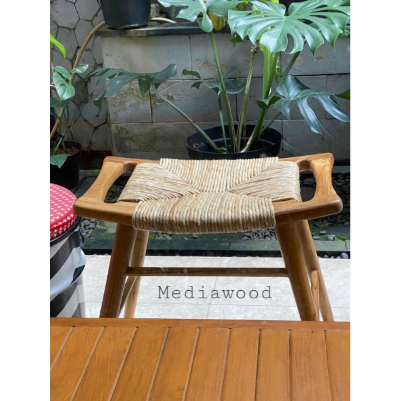Jual stool rotan/kursi rotan/kursi retro/kursi cantik/stool minimalis ...