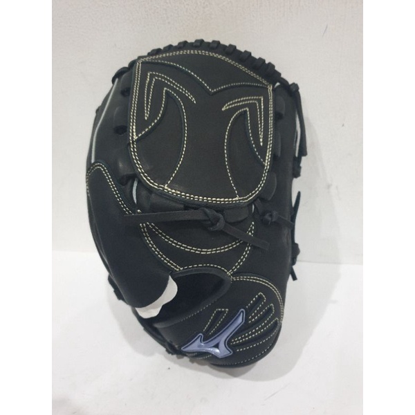 Mizuno global elite series