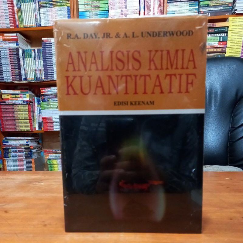 Jual BUKU ANALISIS KIMIA KUANTITATIF EDISI KEENAM UNDERWOOD | Shopee ...